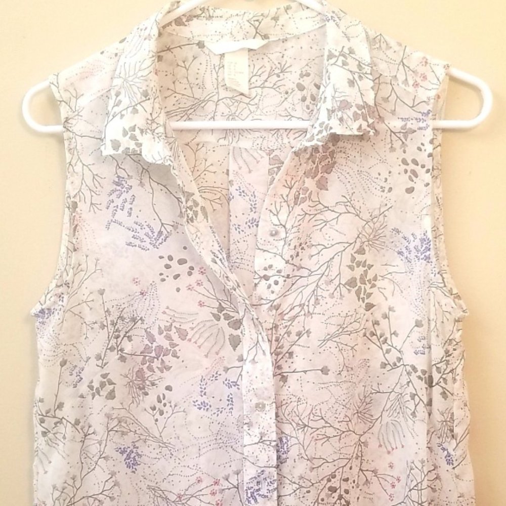 H&M sheer sleeveless button floral blouse